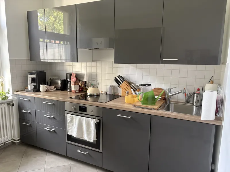 Sonnige, gepflegte 4-Zimmer-Altbauwohnung mit Balkon in Berlin-Wannsee (Zehlendorf) zu vermieten — photo 1